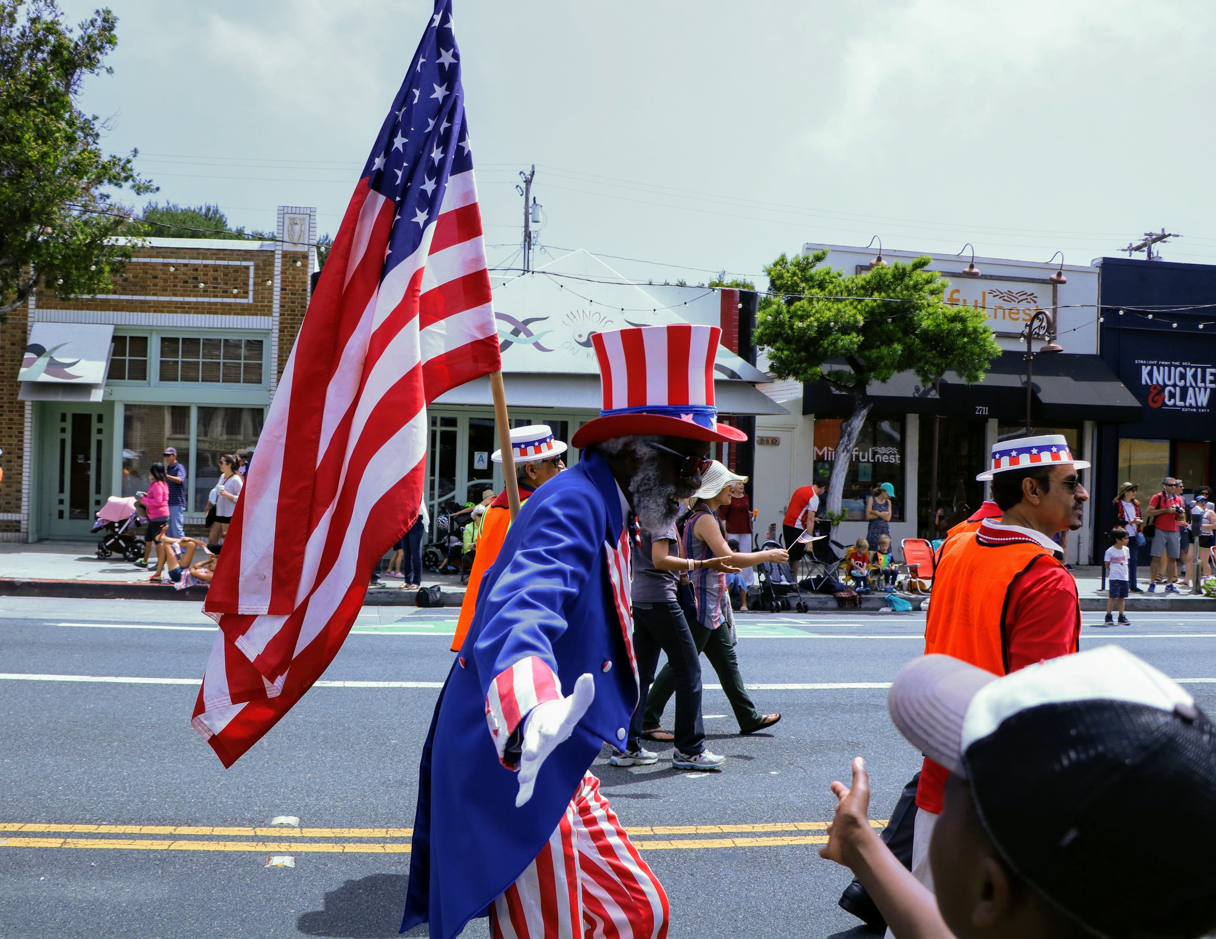 Photos Santa Monica’s Main Street Fourth of July Parade Santa Monica