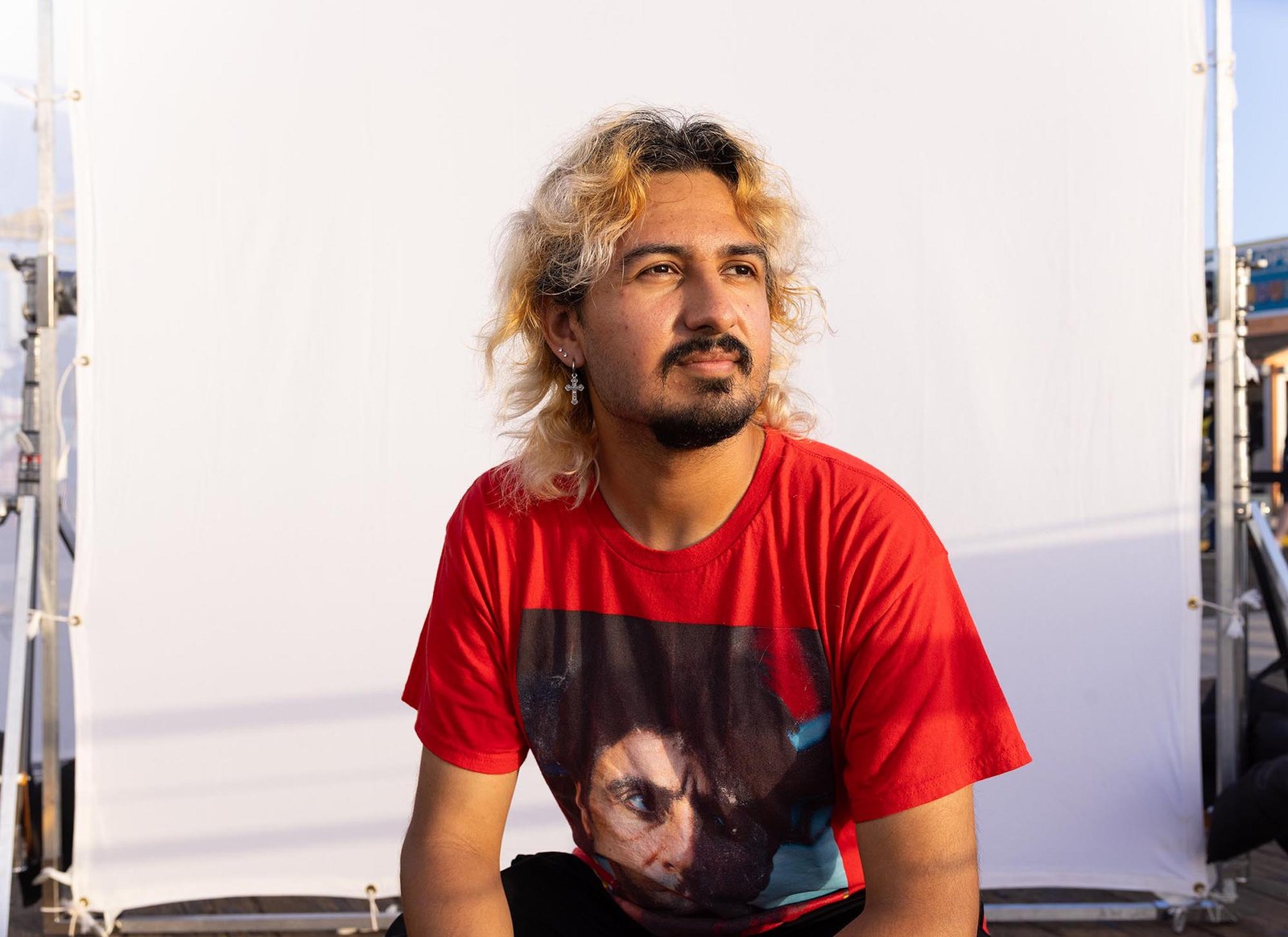 Afterglow: Portraits By Sam Comen Offers A Glimpse of America Through The People Visiting Santa Monica Pier